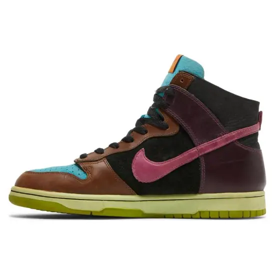 Nike Dunk High Undefeated