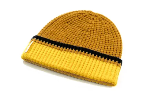 UNIQLO Acrylic, Polyester, Polyamide, Sheep Wool Beanies Unisex Yellow