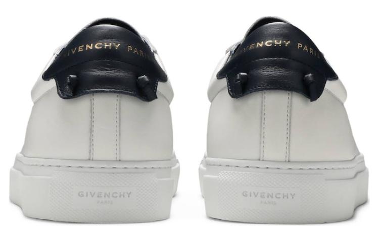 GIVENCHY