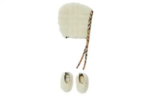 Burberry Polyester, Acrylic Beanies Baby White