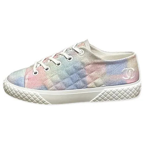 CHANEL Stylish Skateboarding Shoes Women's Pink Blue White
