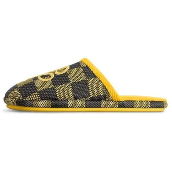 LOUIS VUITTON Closed Toe Slippers Men