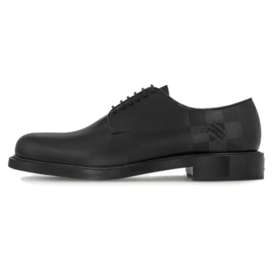LOUIS VUITTON Voltaire Dress Shoes Men Low-Top Black