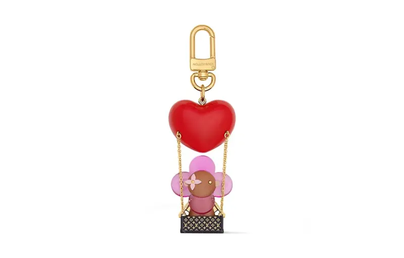LOUIS VUITTON Vivienne Dream Key Holder