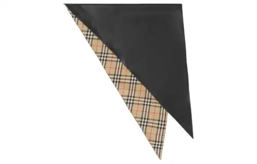 Burberry Vintage Check Silk Padded Cape