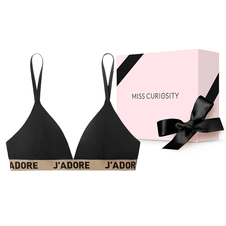 MISS CURIOSITY  x J'ADORE V