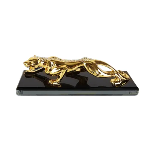 Kalidi Leopard car ornaments for men and women, universal center console, car perfume ornaments, car interior decoration supplies, high-end creative ornaments for cars, car fashion accessories, desktop living room, office blessings, ornaments, universal
