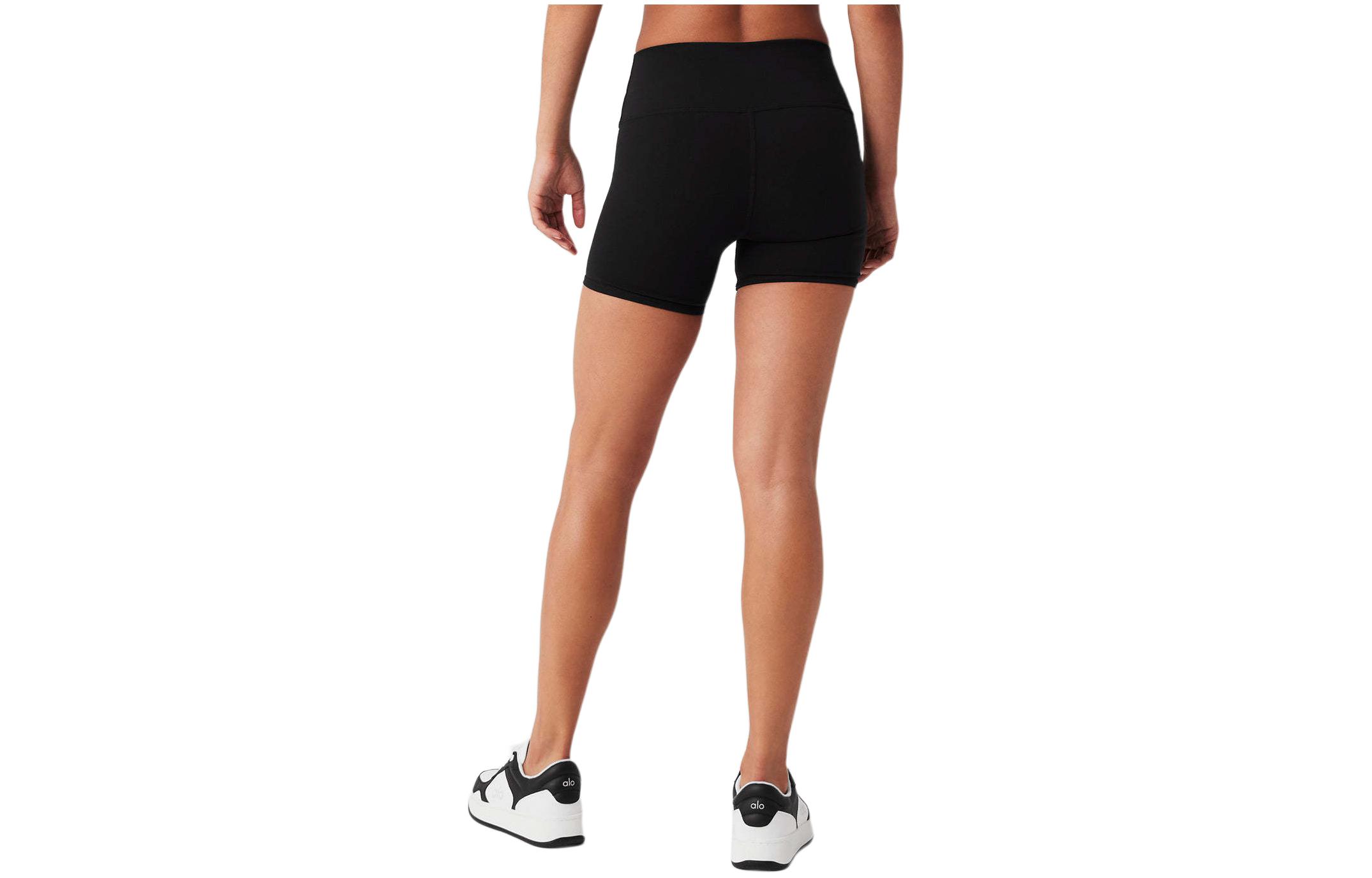 Alo Yoga Shorts Women’s Moderate