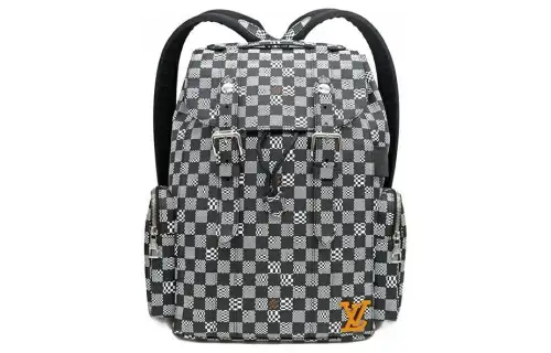LOUIS VUITTON Neo Christopher