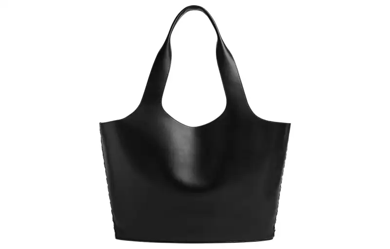 Bottega Veneta Calfskin Tote Bag, Shopping Bag, Shoulder Bag, Handbag Medium Men's Black