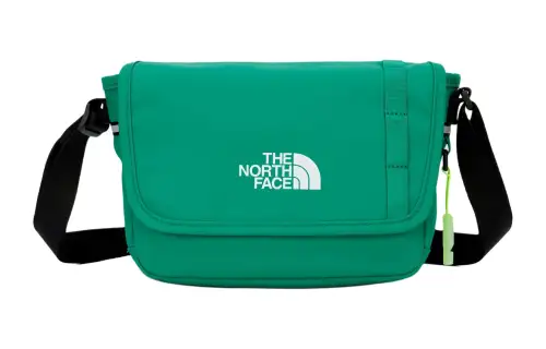THE NORTH FACE 2L Outdoor Bags Polyester Green Unisex