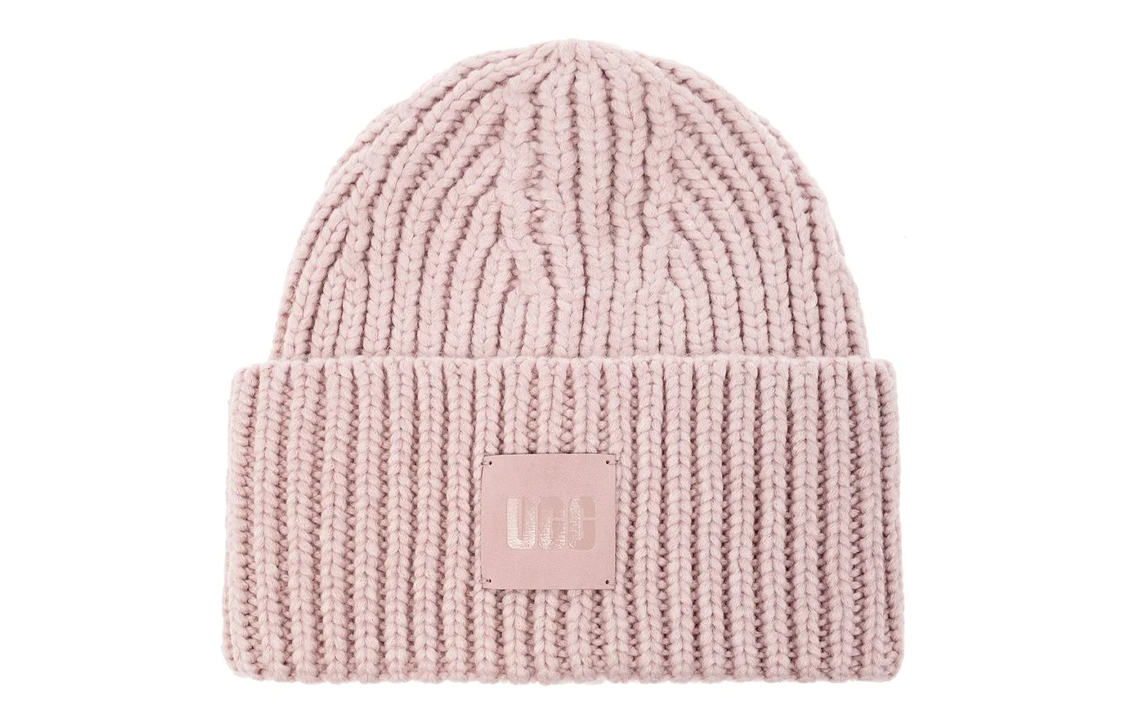 UGG Logo Patch Chunky Ribbed Beanie