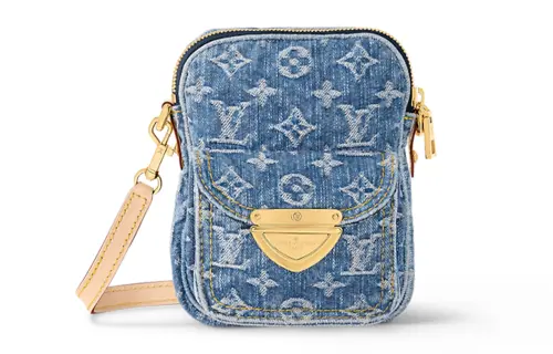 LOUIS VUITTON Fairfax Pochette