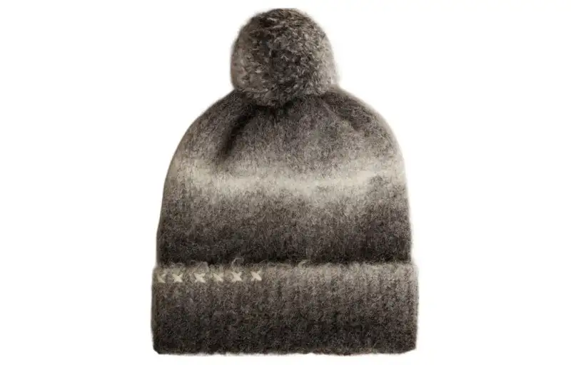 【Zoomed Imagery】gradient-effect knitted beanie