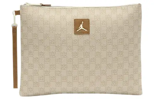 Jordan Monogram Pouch 0.98L Coconut Milk