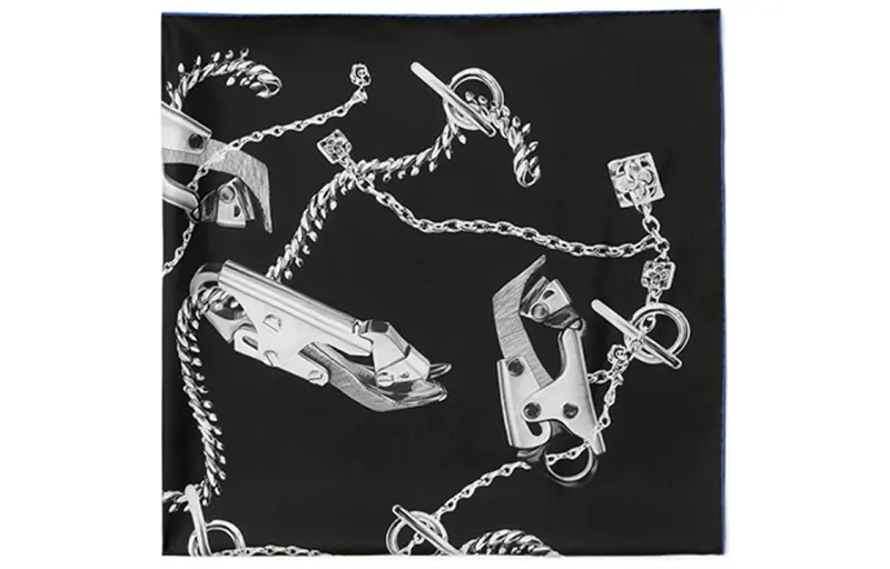 Burberry Knight Hardware print Scarf