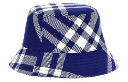 Burberry Checked Flat Crown Bucket Hat