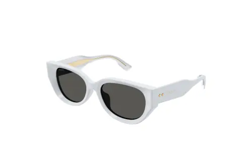 GUCCI Cat Eye Sunglasses