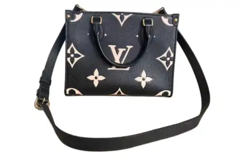 LOUIS VUITTON Leather Crossbody One Shoulder Handbag Women's Black