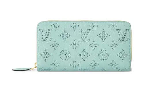 LOUIS VUITTON Zippy Wallet