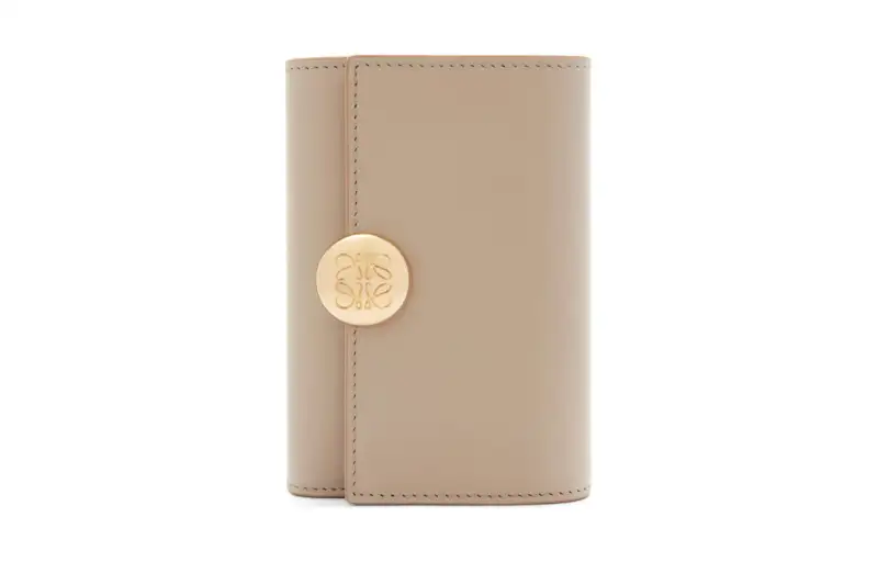 LOEWE Bright Nappa Calfskin Wallet Small Unisex Sand