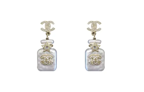 [23 Spring and Summer New Products] CHANEL Perfume Bottle Double C Pendant Earrings Women's White