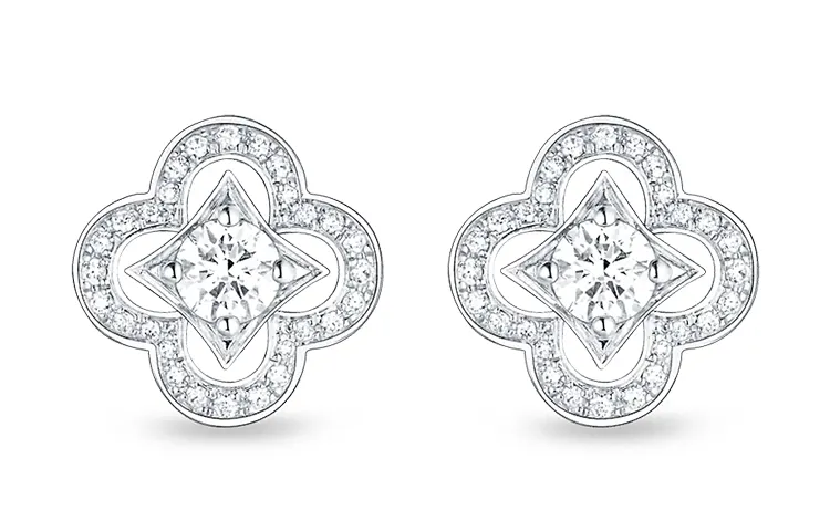 LOUIS VUITTON Stud Earrings Unisex White