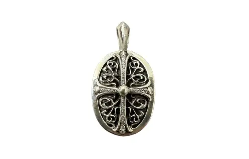 Chrome Hearts oval cross pendant