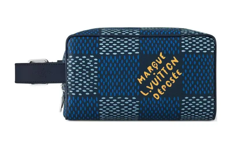 LOUIS VUITTON Locket Dopp Kit Damier Heritage Blue