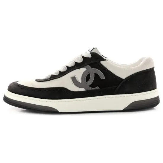 CHANEL Skateboard Shoes Men Low-Top Black White