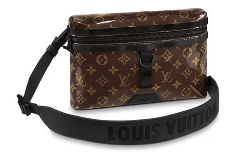 LOUIS VUITTON Messenger Shoulder Bags