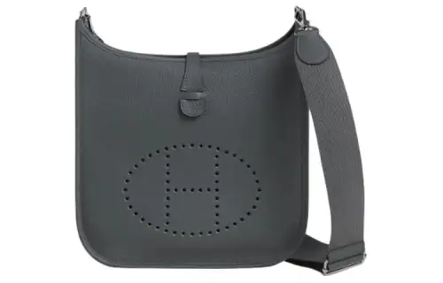 HERMES Evelyne Clemence Bullock Leather Crossbody Bag, Shoulder Bag 29 Women's H0 Gris Misty Gray