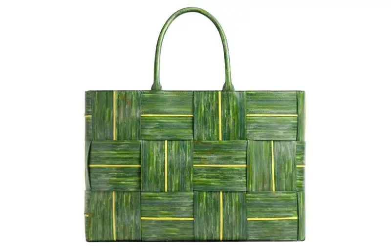 Bottega Veneta Calfskin Tote Bag, Shopping Bag, Handbag Large Men's Green