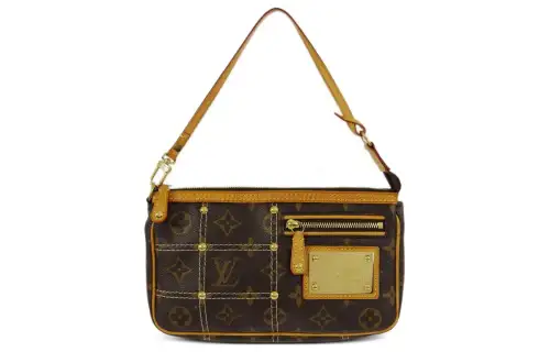 LOUIS VUITTON 2007 Pochette Accessoires Clutch Bag