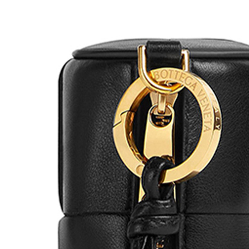 Женский чехол для AirPods Bottega Veneta (черный) — фото 4