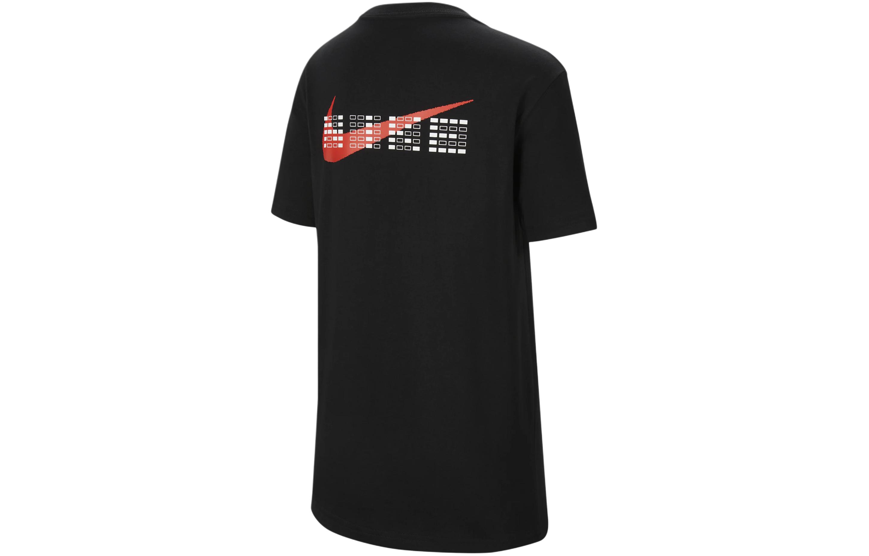 Футболка Nike Sportswear (черная) — фото 2