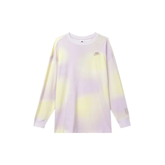 Nike T-Shirts Women's Light Purple