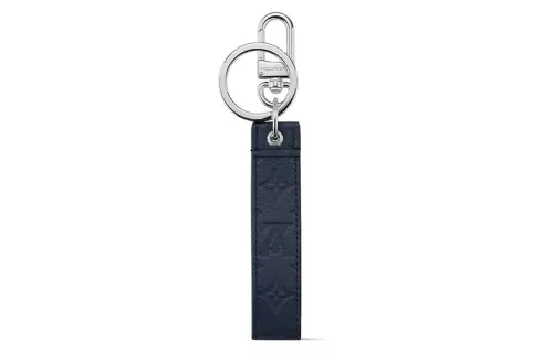 LOUIS VUITTON Lv Shadow Dragonne Key Holder And Bag Charm