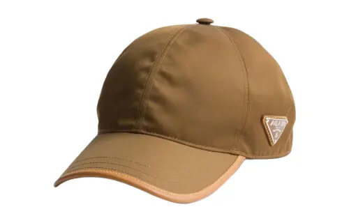 Prada Logo-Plaque Curved Peak Baseball Cap