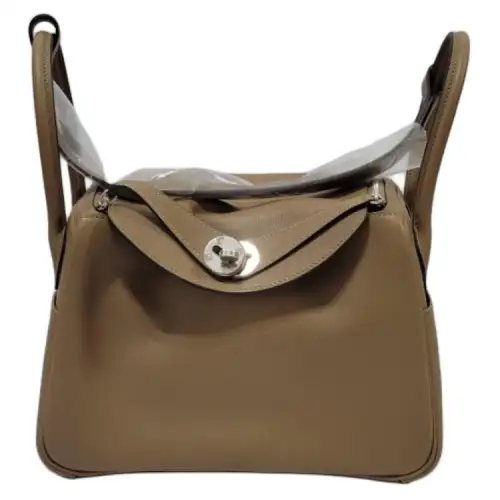 HERMES Lindy Evercolor Calfskin Handbag Regular 26 Women's D0 Beige Weimar Dog Beige