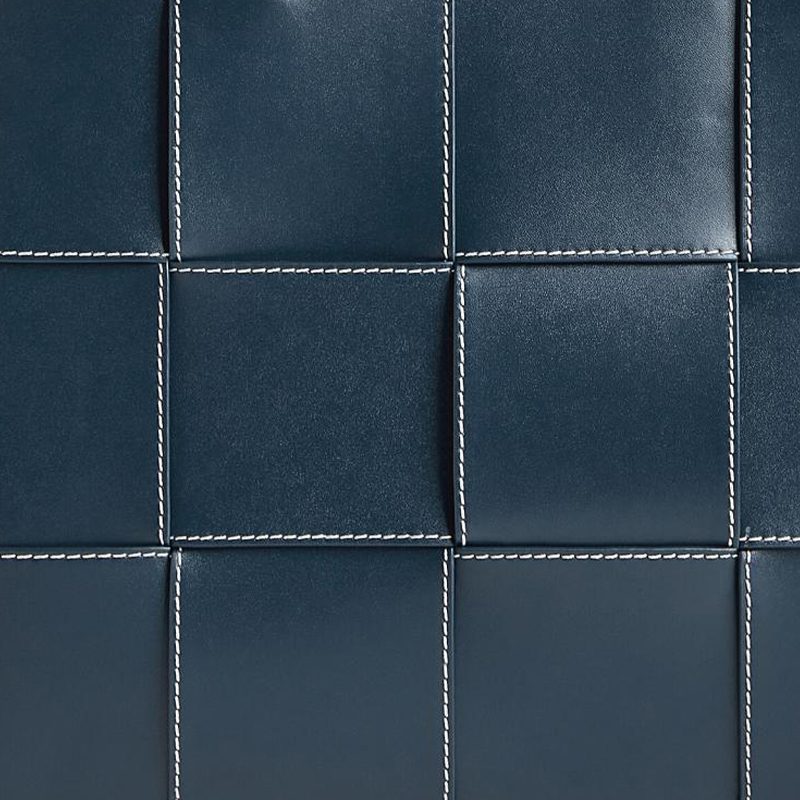 Мужская сумка Bottega Veneta Arco (темно-синяя с натуральным) — фото 4