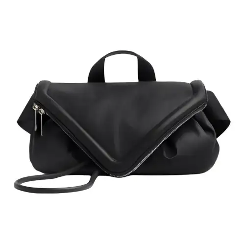 Bottega Veneta Leather Zip Closure Fanny Pack Men's Black