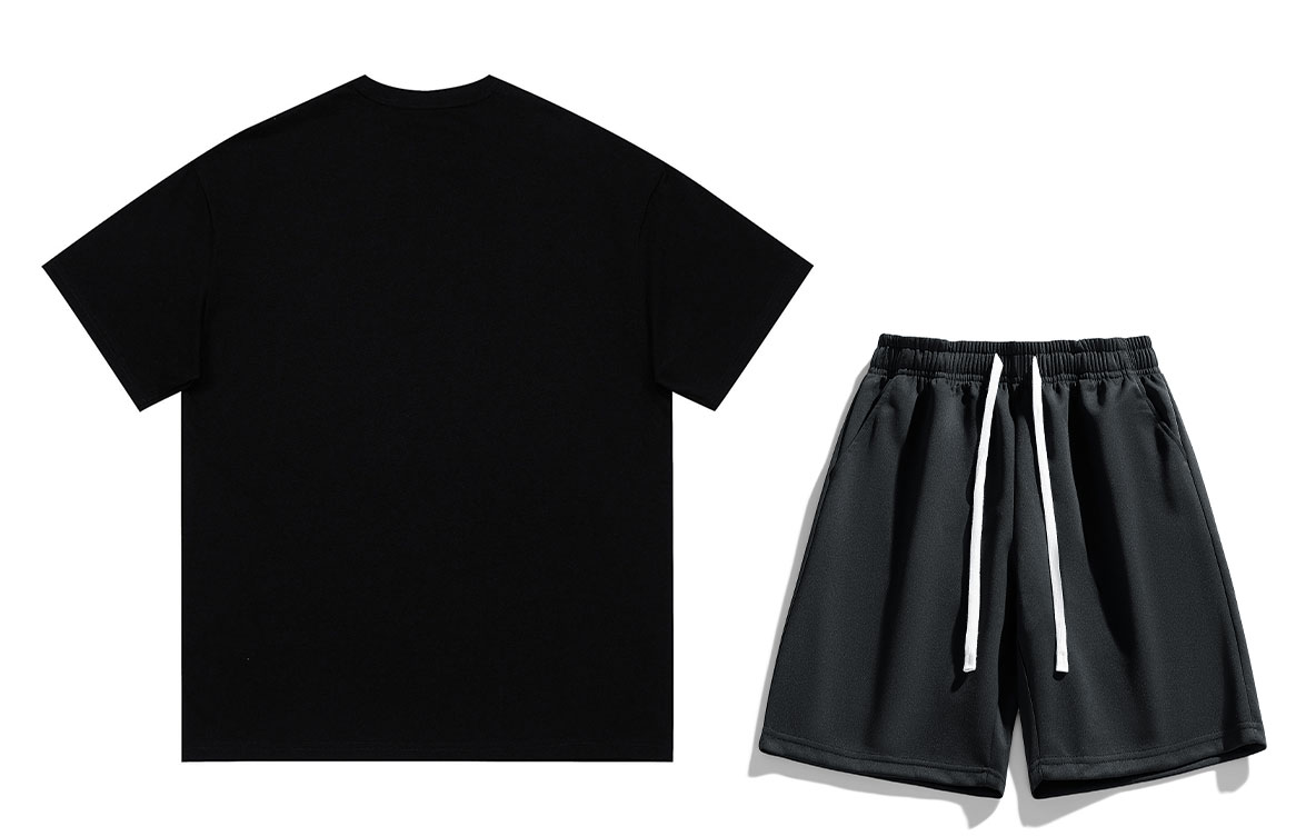 COMOWA Love is not endless abuse. Fun creative no-letter Logo print loose drop-shoulder heavy cotton short-sleeve T-shirt and shorts casual sportswear set, unisex