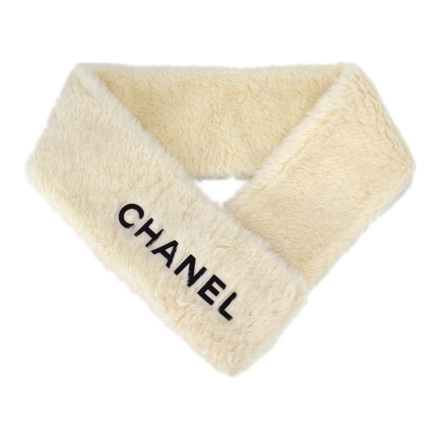 Chanel 1994 logo-appliqué shawl scarf