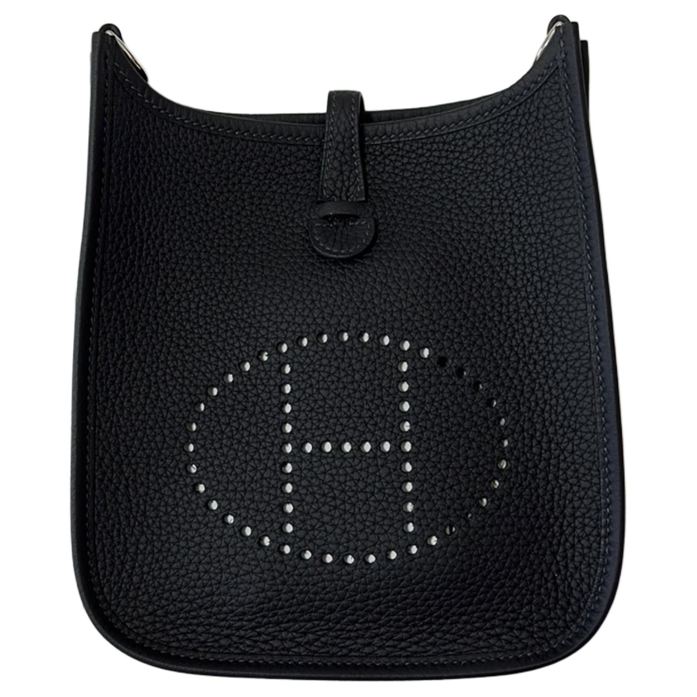 Женская сумка Hermes HERMES Evelyne 16 Clemence 16 89 Noir (черный)