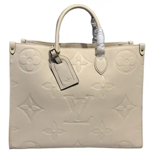 LOUIS VUITTON Onthego Monogram Giant Gm Creme