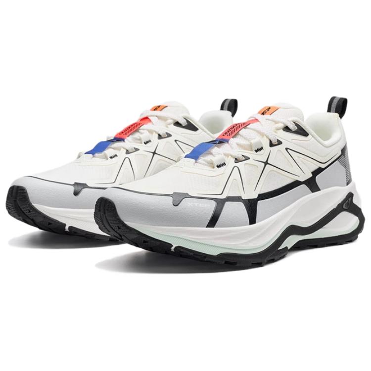 XTEP Cushioning Slip Resistant Low top Casual Running Shoes Men’s White Gray