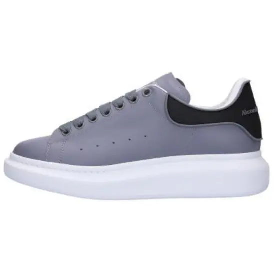 Alexander McQueen Casual Shoes Men Low-Top Gray
