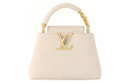 LOUIS VUITTON Capucines Mini