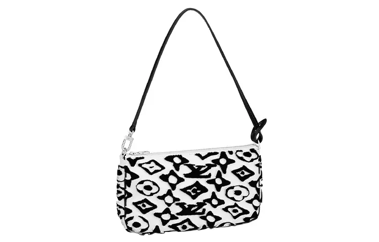 LOUIS VUITTON X Uf Pochette Accessoires White